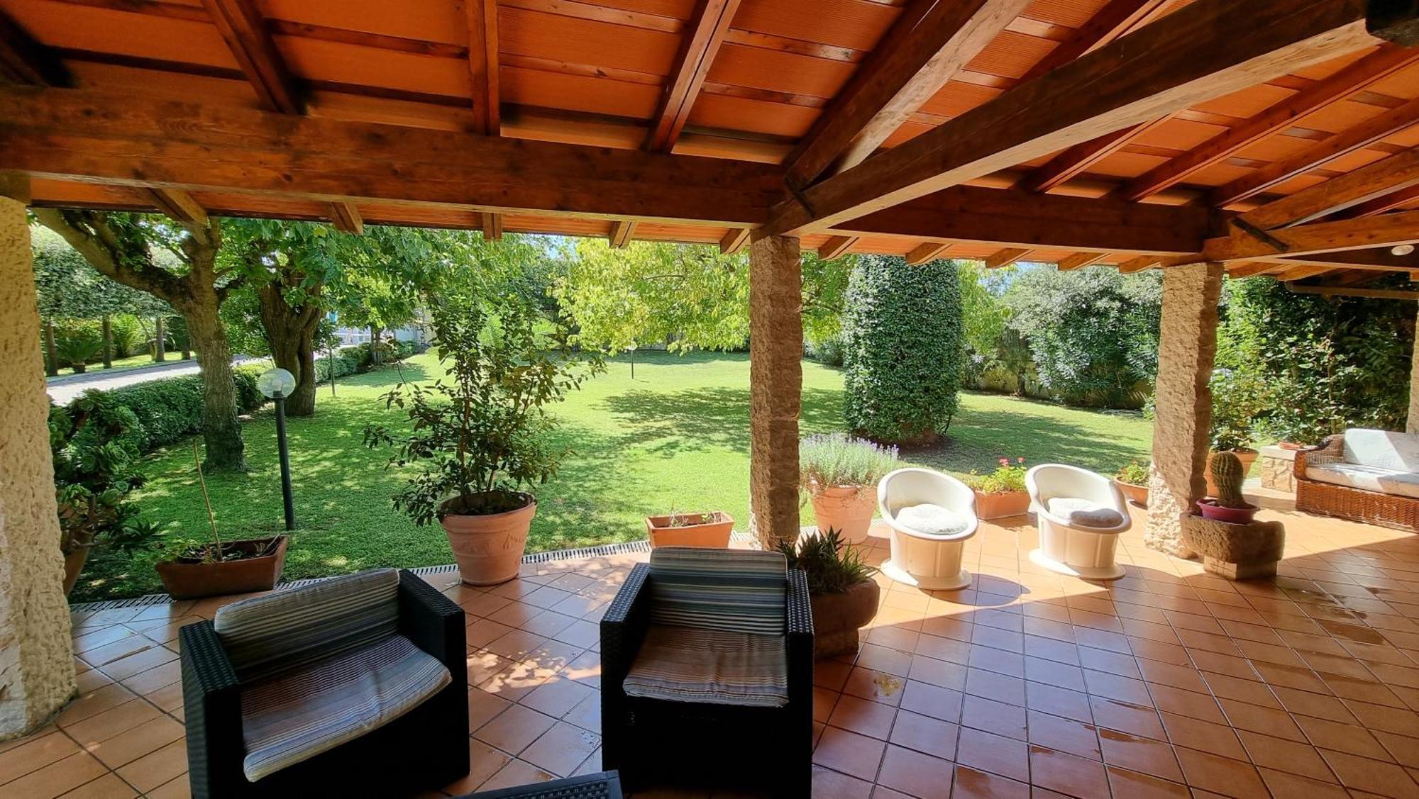 Villa Cecilia Sul Lago Fronte Mare Сперлонга Екстериор снимка