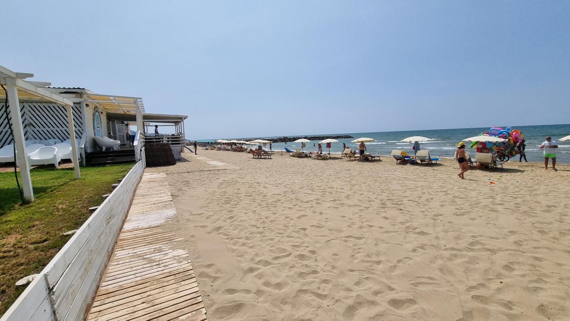 Villa Cecilia Sul Lago Fronte Mare Сперлонга Екстериор снимка