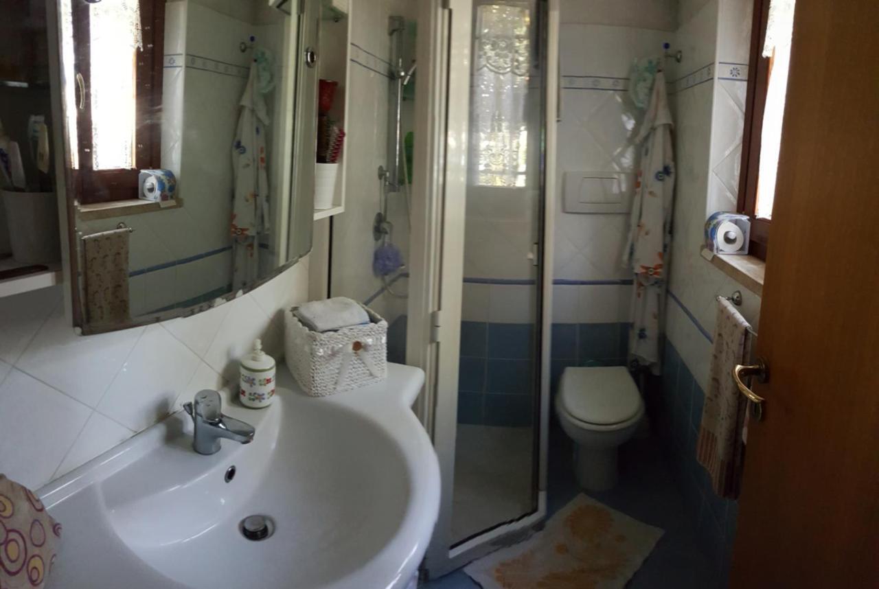 Villa Cecilia Sul Lago Fronte Mare Сперлонга Екстериор снимка
